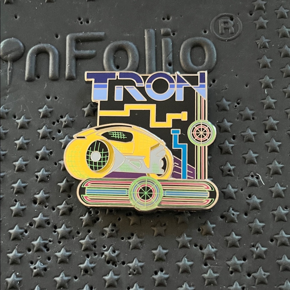 Disney Tron Pin LE 300 from GenEARation D Disney Boxed Set - TRON Pin ONLY(T-15)